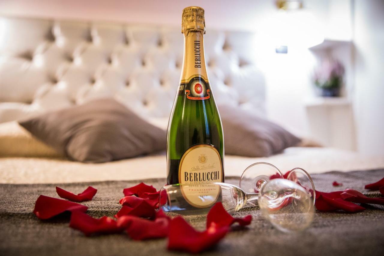 Art Nouveau Roma Colosseo Suites エクステリア 写真