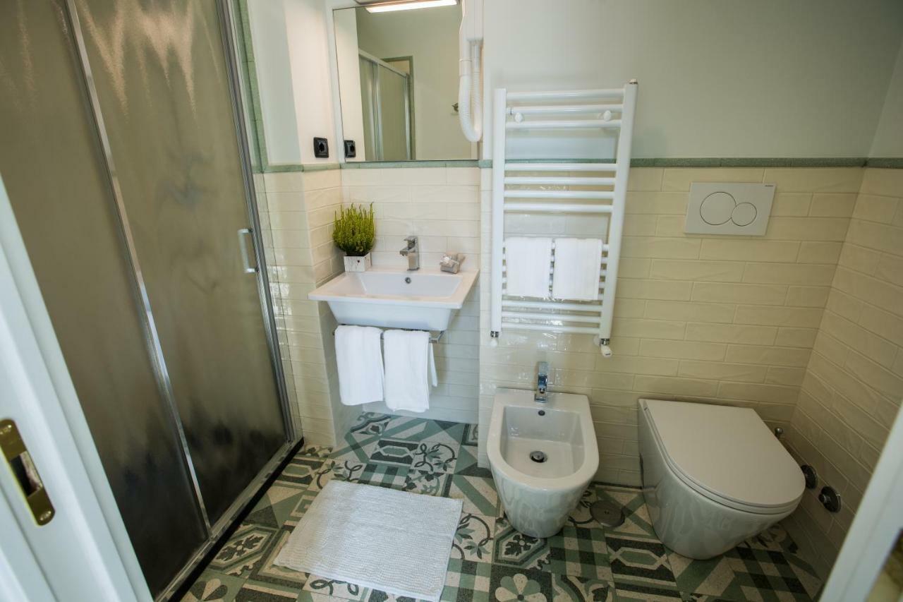 Art Nouveau Roma Colosseo Suites エクステリア 写真
