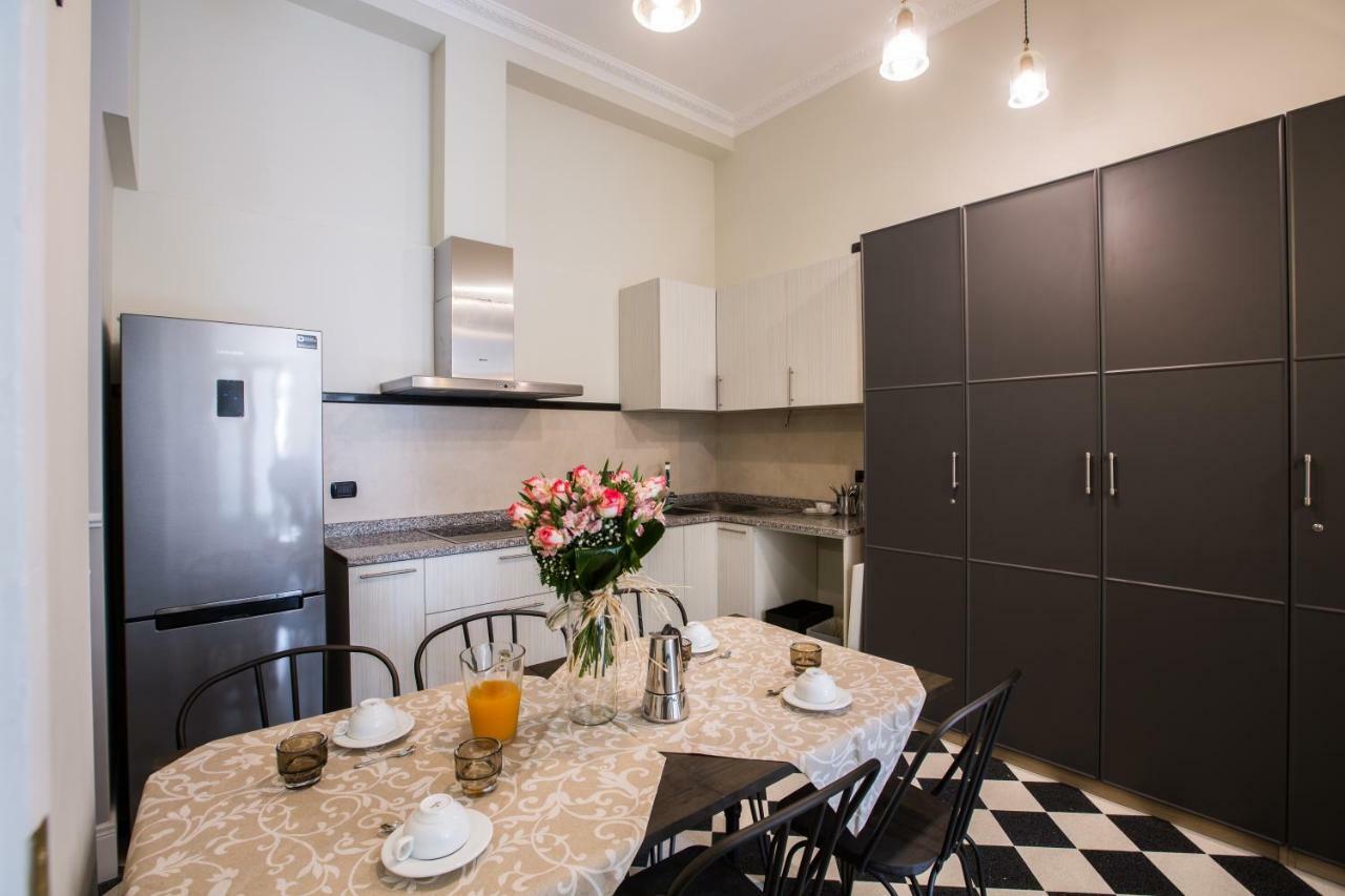 Art Nouveau Roma Colosseo Suites エクステリア 写真